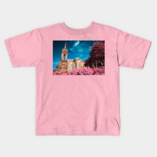 Gothic style chapel Kids T-Shirt